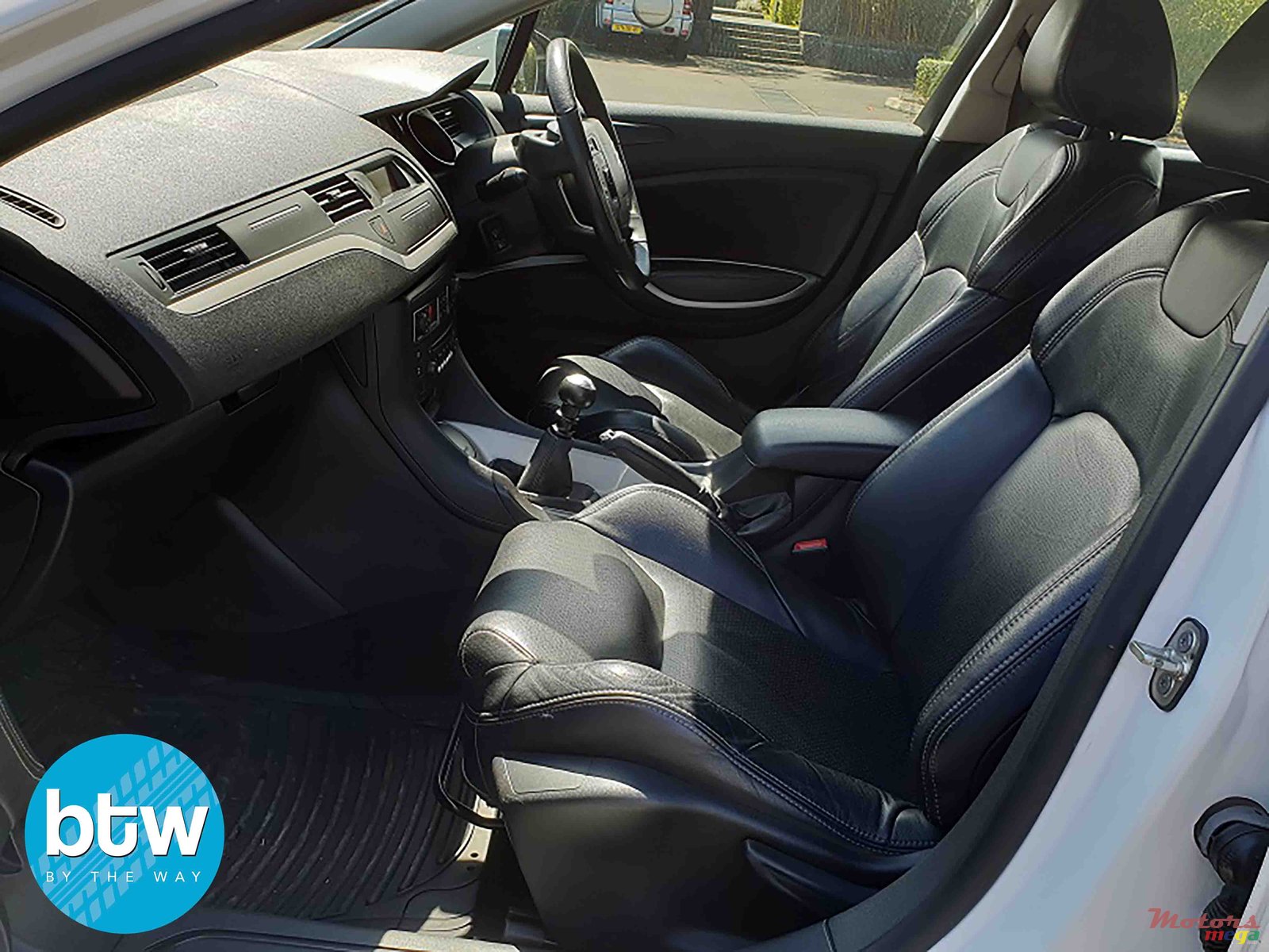 2013' Citroen C5 photo #4