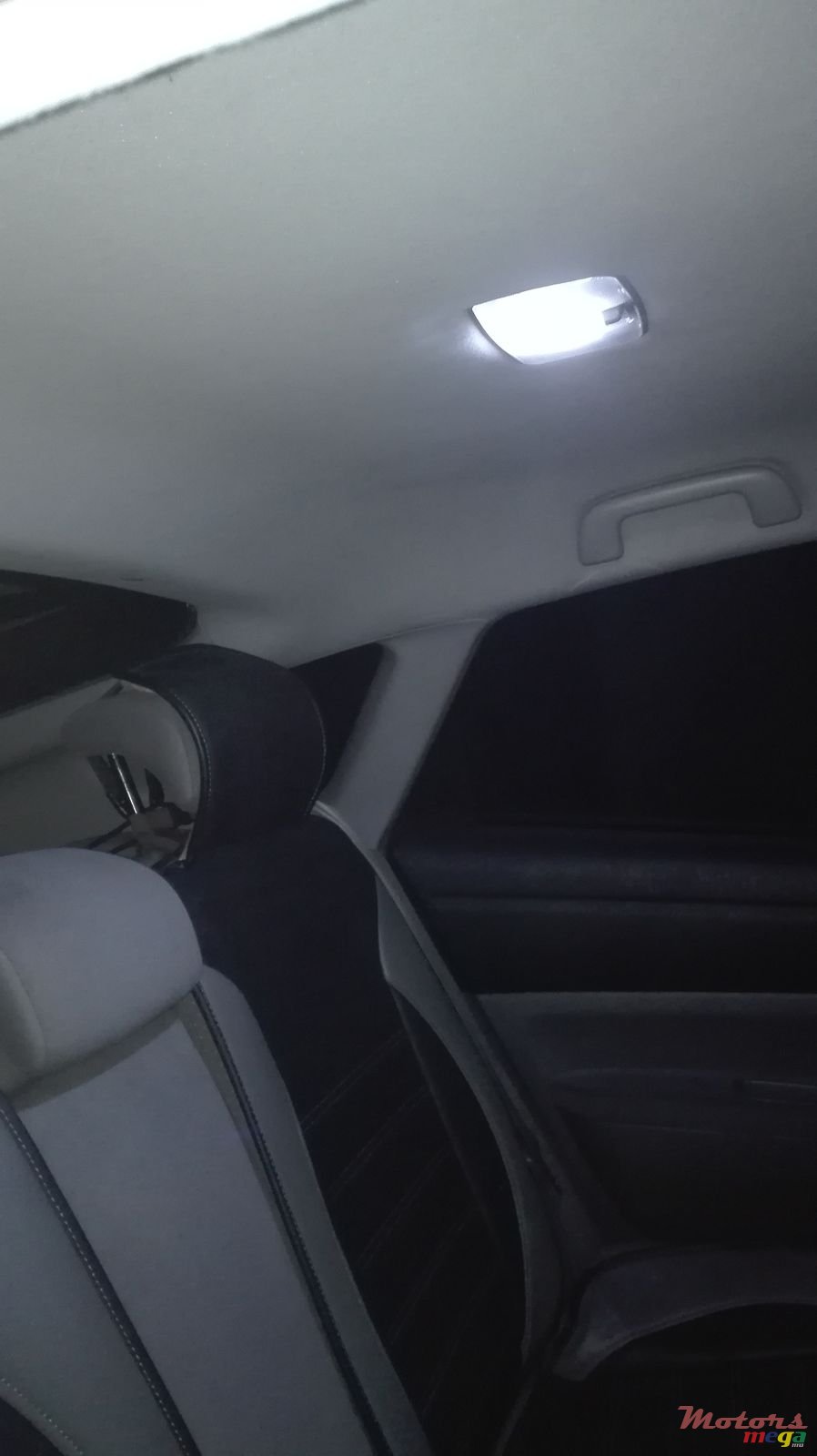 2009' Toyota Prius photo #6