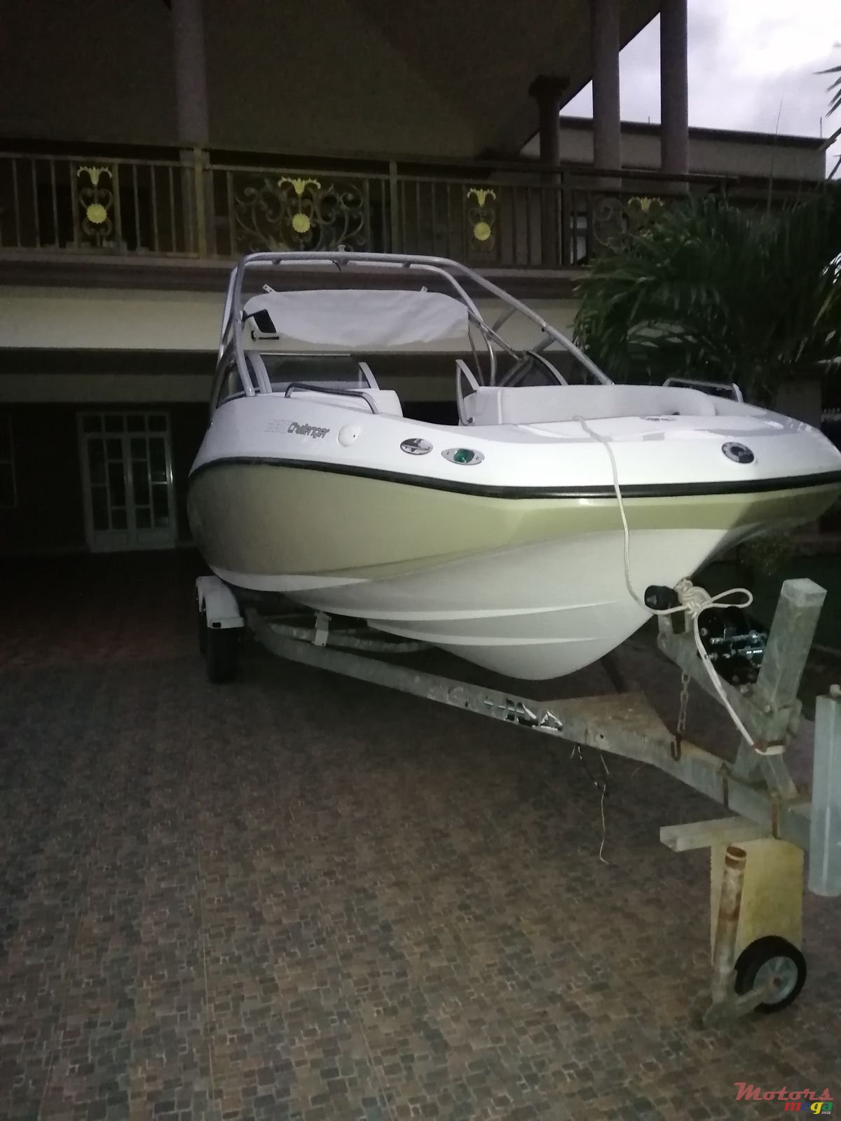 2015' Sea Doo Challenger 230 photo #5