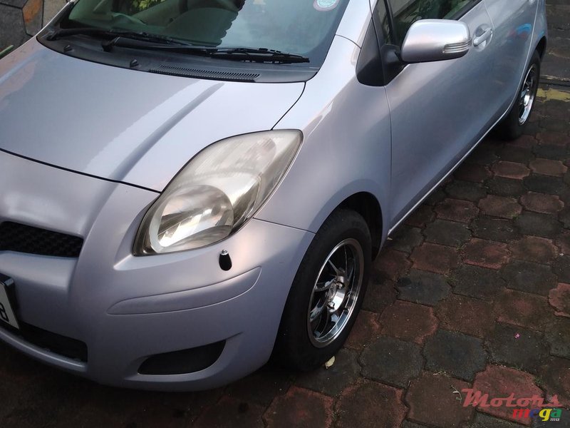 2008' Toyota Vitz alloyed wheel photo #4