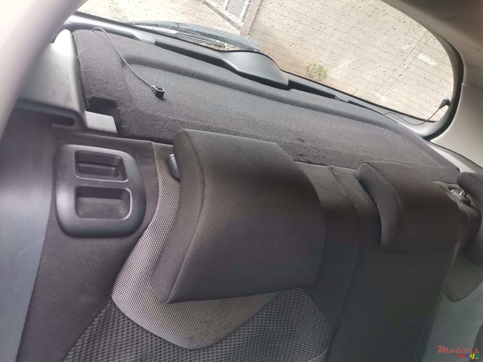 2009' Peugeot 308 photo #3