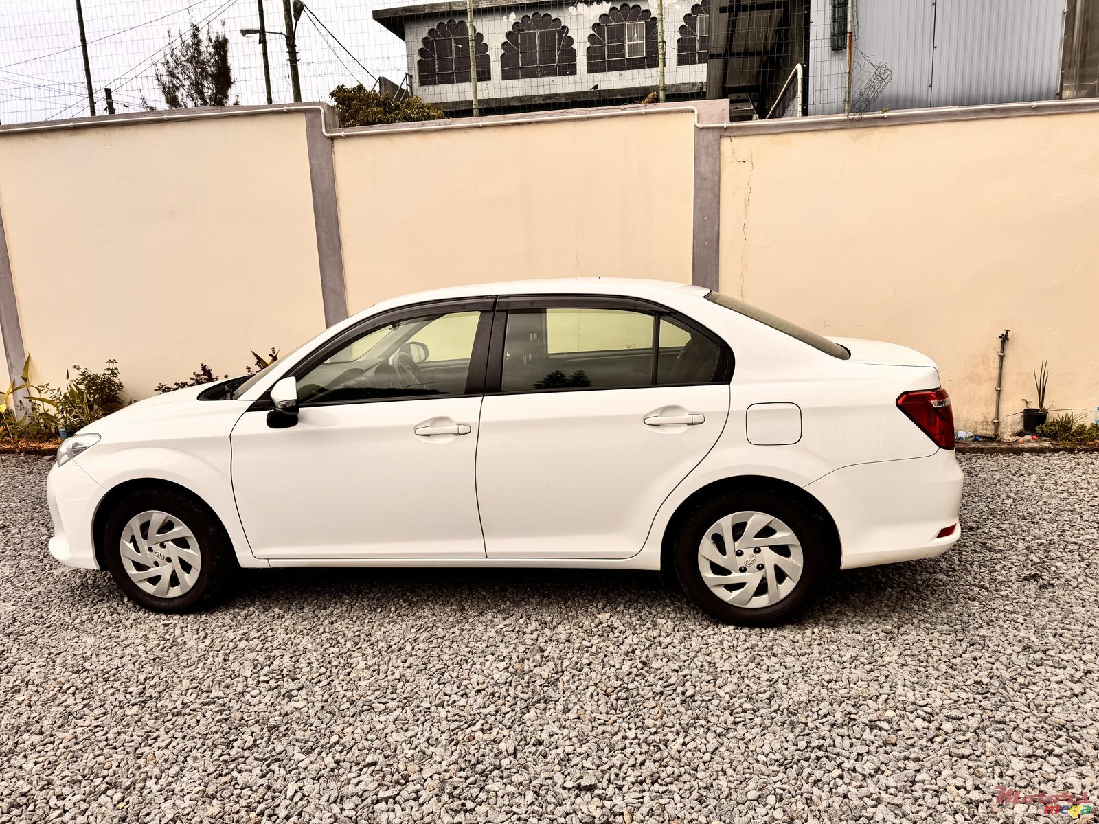 2019' Toyota Axio photo #3