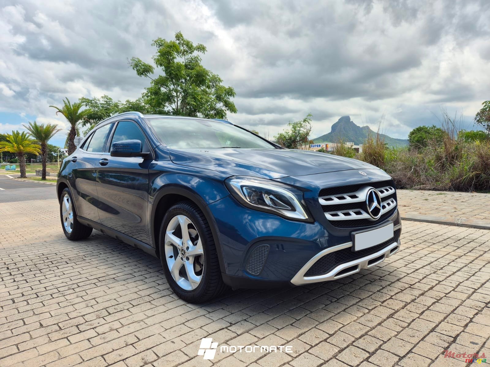 2019' Mercedes-Benz GLA 200 photo #1