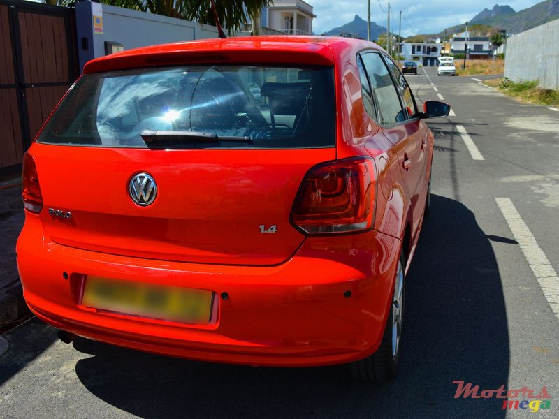 2012' Volkswagen Polo photo #2