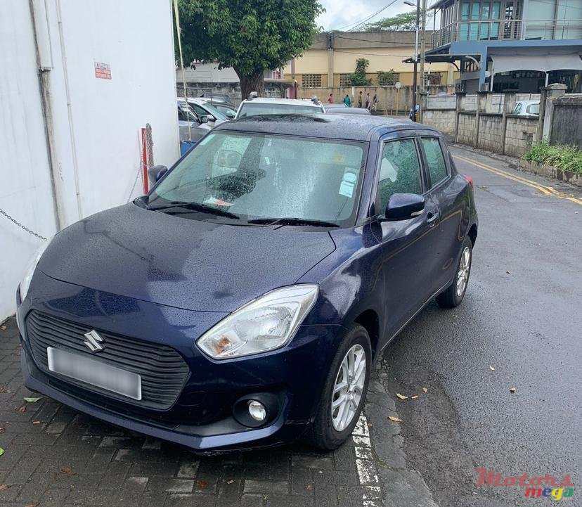 2019' Suzuki Swift Glx photo #1