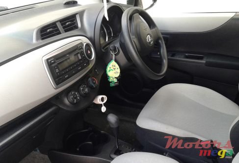 2012' Toyota Vitz Smart Drive - Full options photo #2