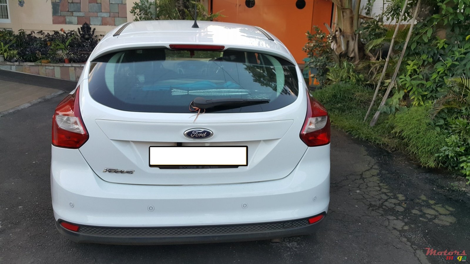 2012' Ford Focus photo #2