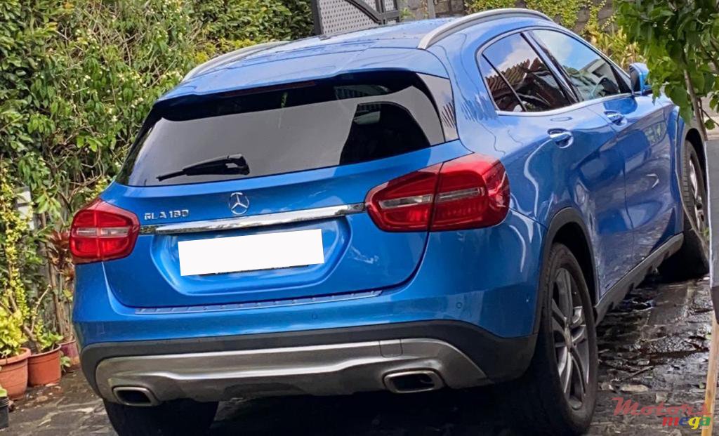 2015' Mercedes-Benz GLA-Class photo #2