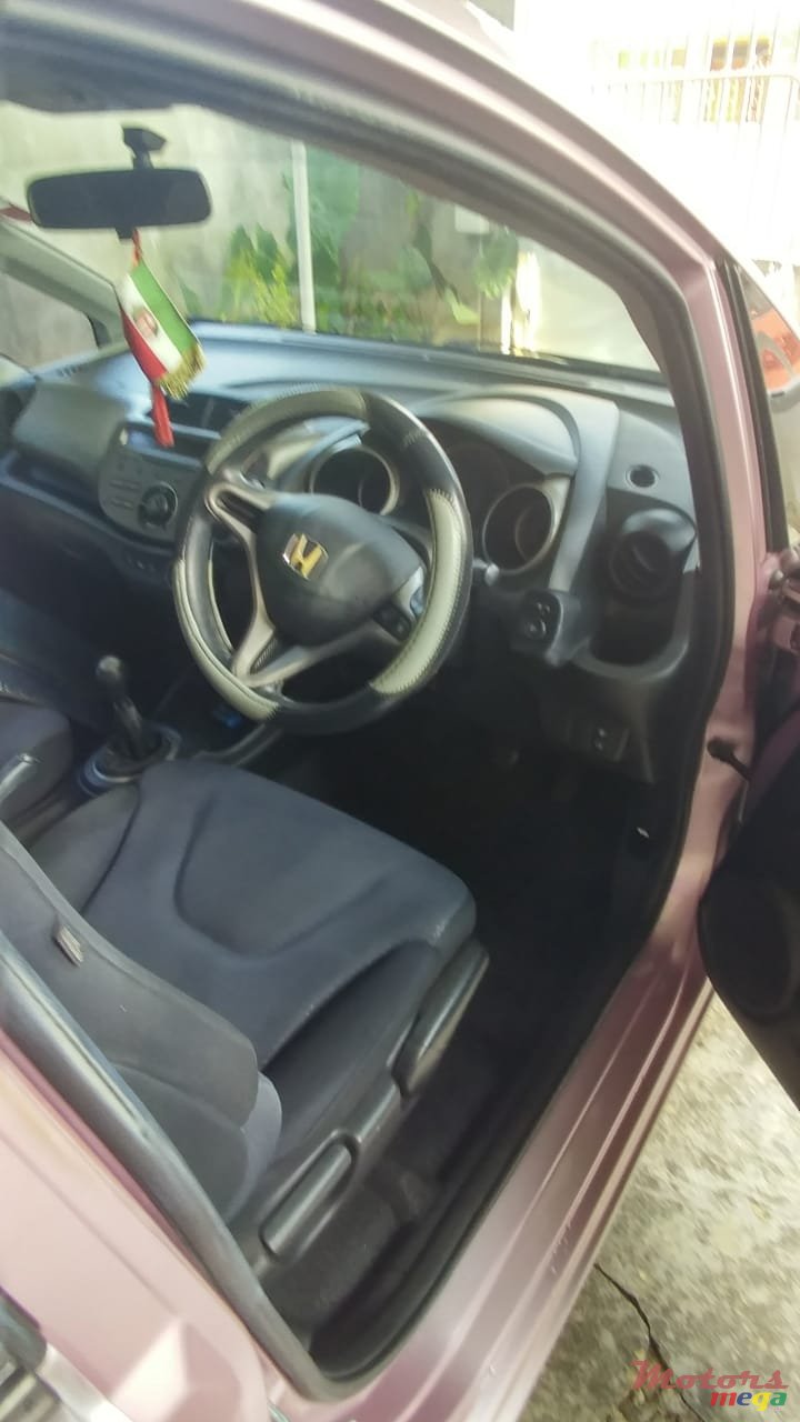 2009' Honda Jazz photo #3