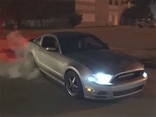 V6 Mustang Smoking a 720-HP GT-R Shows the Power of Nitrous