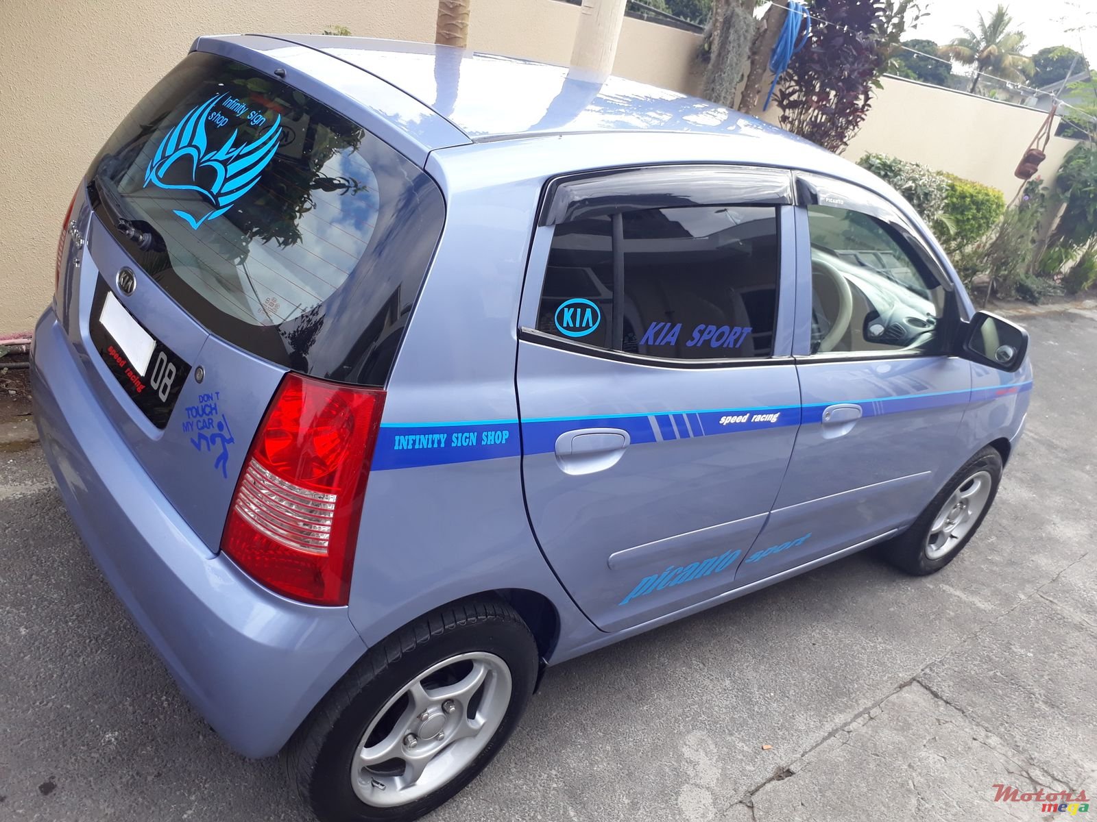 2008' Kia Picanto photo #5