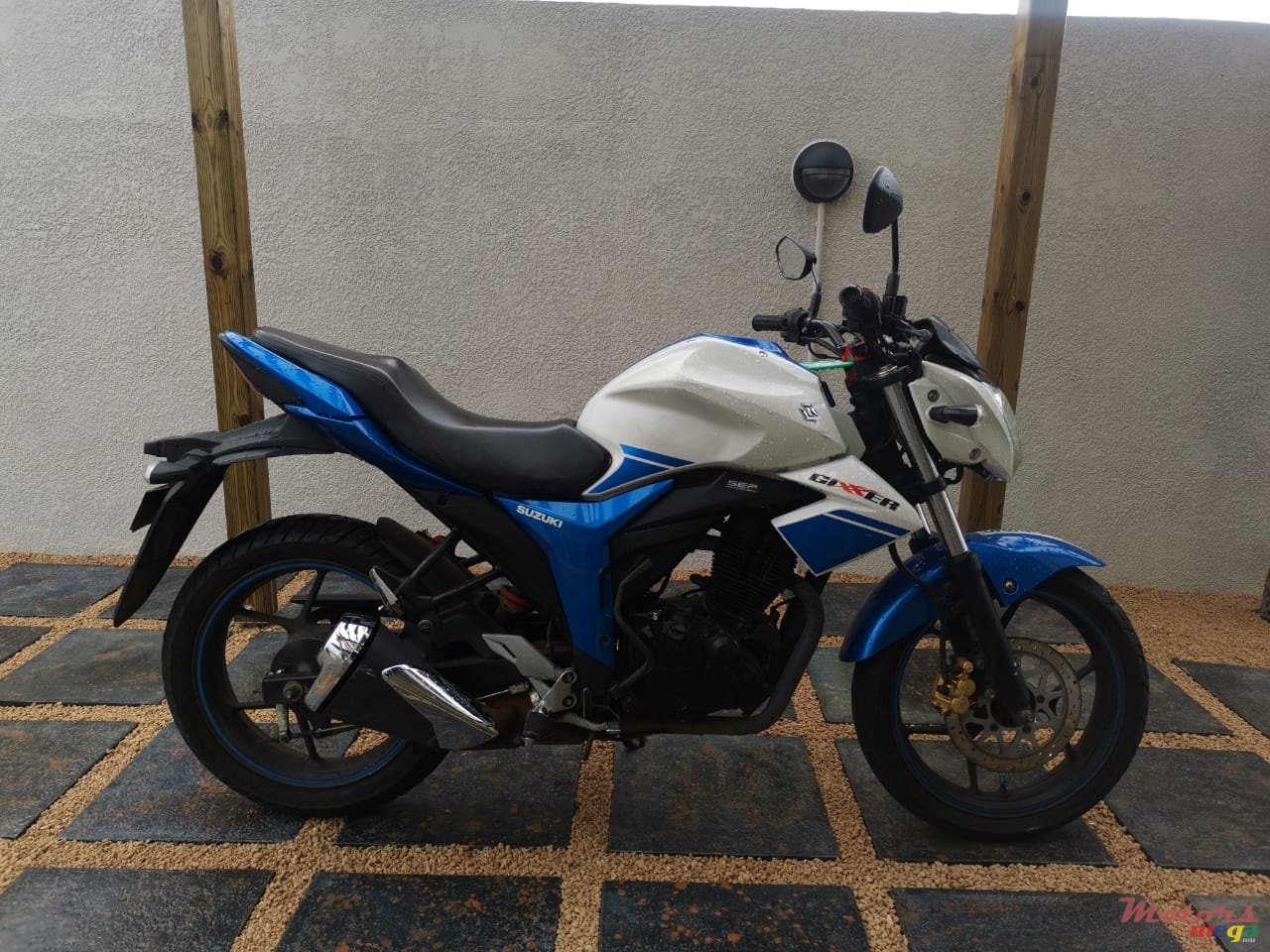 2016' Suzuki Gixxer photo #2