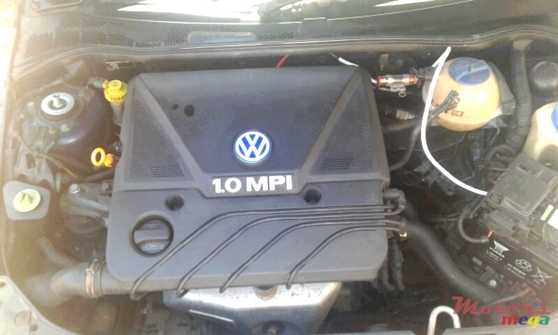 2001' Volkswagen Polo photo #5