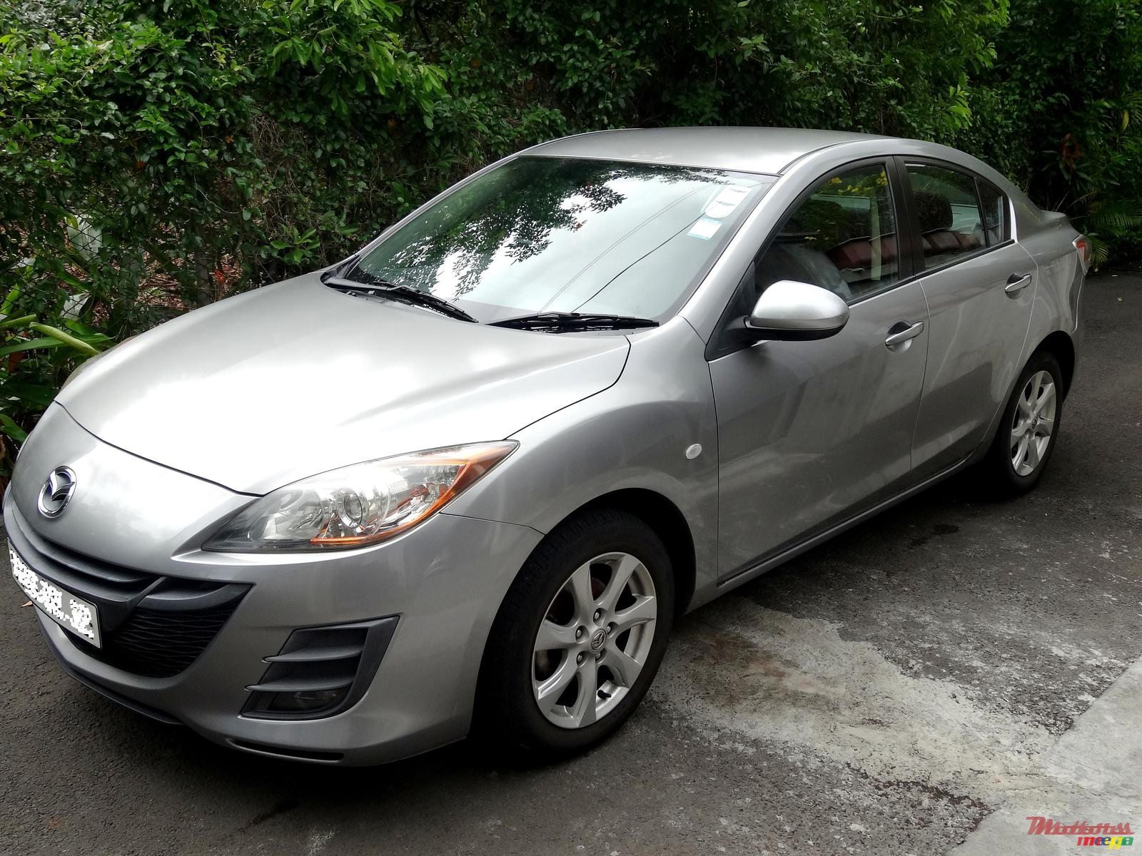 2012' Mazda 3 photo #2