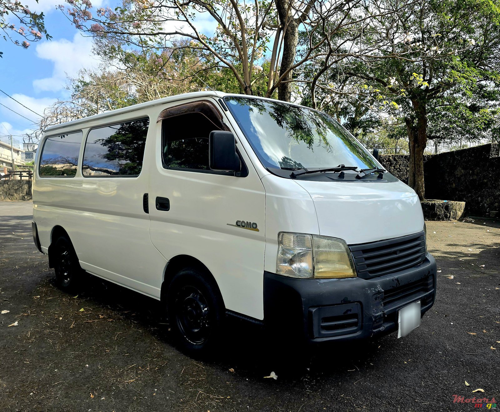 2004' Isuzu Como - Nissan Nv350 photo #2