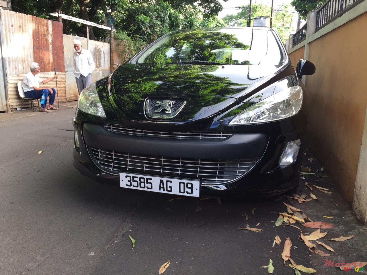 2009' Peugeot 308 photo #1