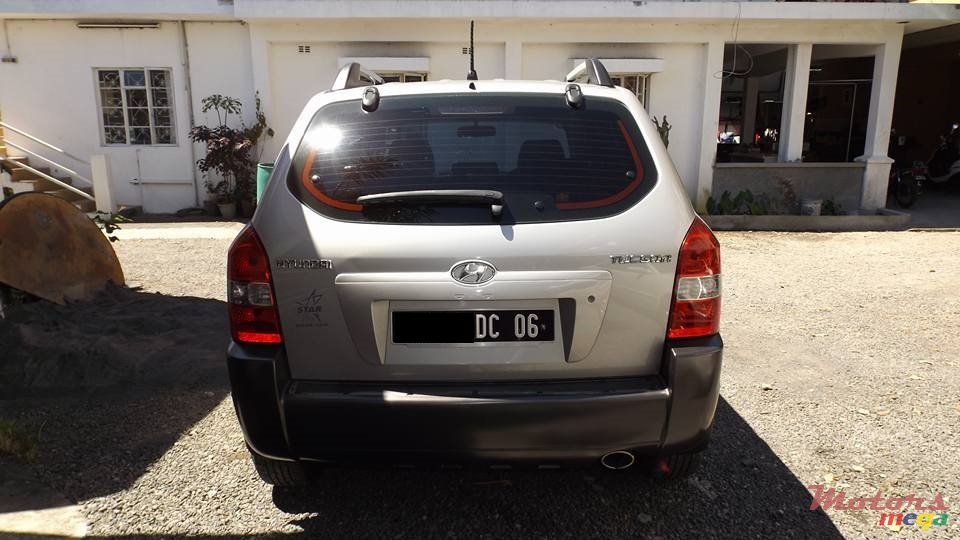 2006' Hyundai Tucson photo #4