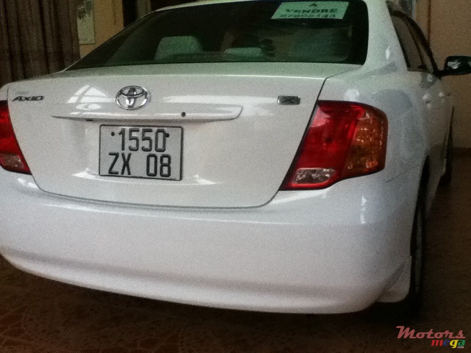 2008' Toyota Axio photo #4