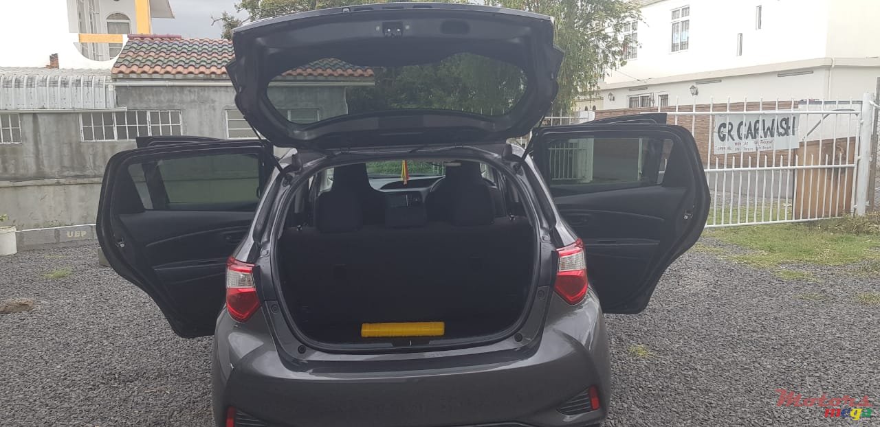 2018' Toyota Vitz photo #4
