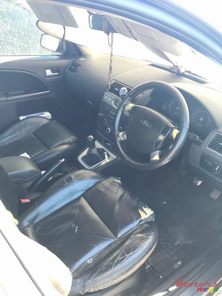 2005' Ford Mondeo photo #5