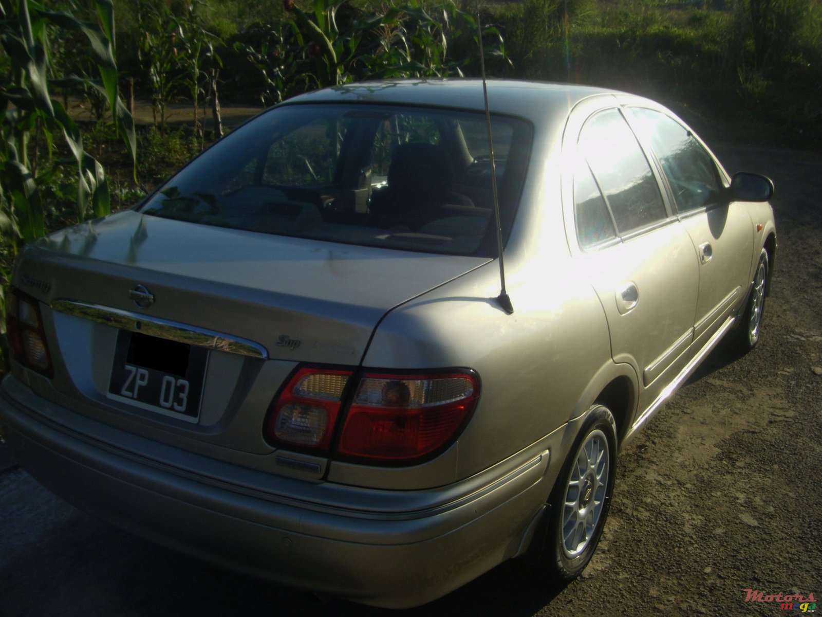 2003' Nissan Sunny photo #4