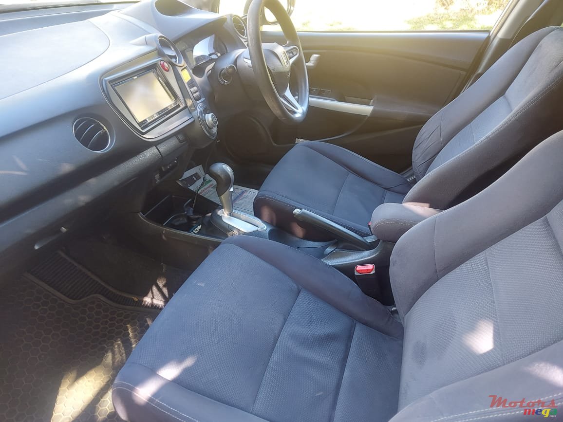 2014' Honda Insight photo #7