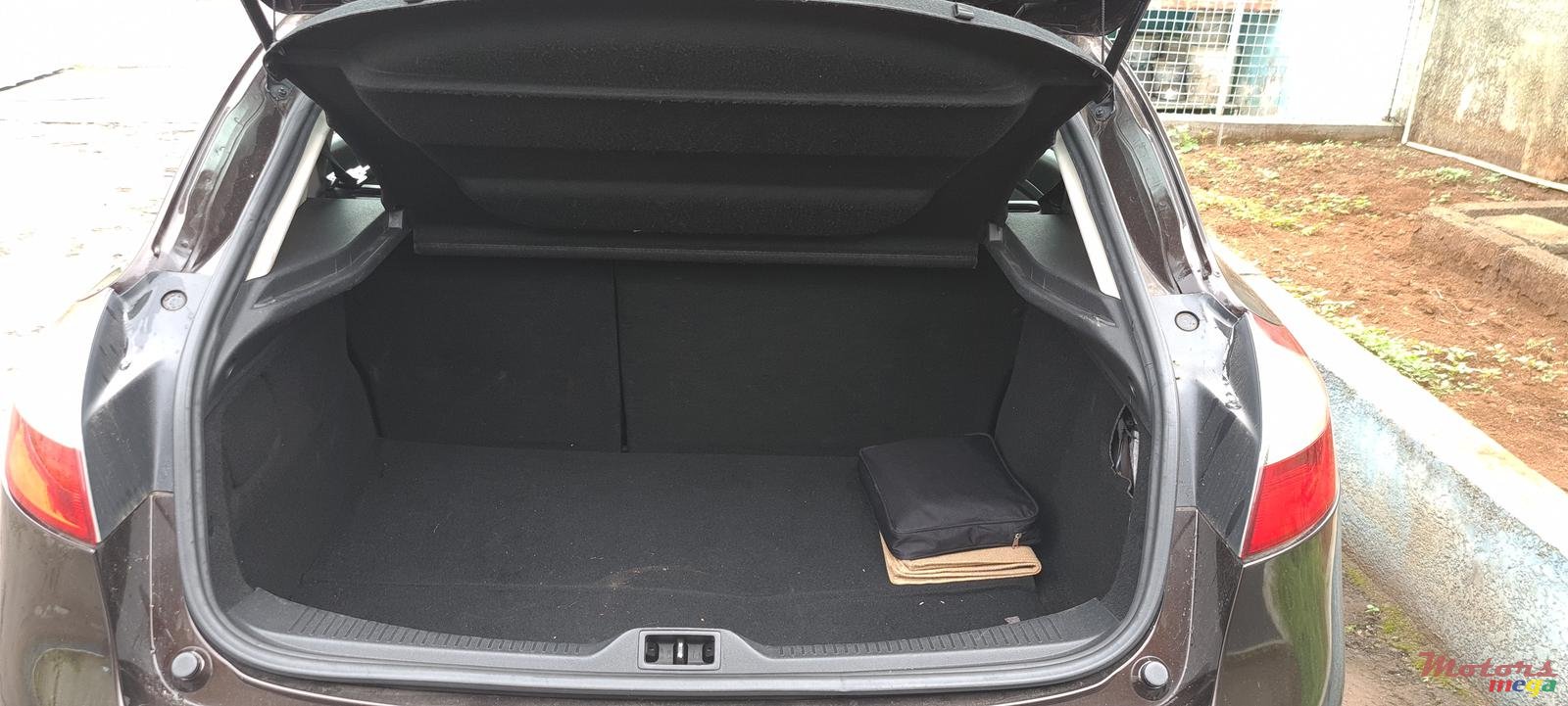 2013' Renault Megane photo #4