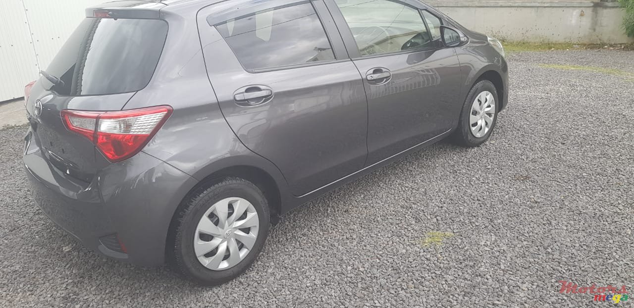 2018' Toyota Vitz photo #3