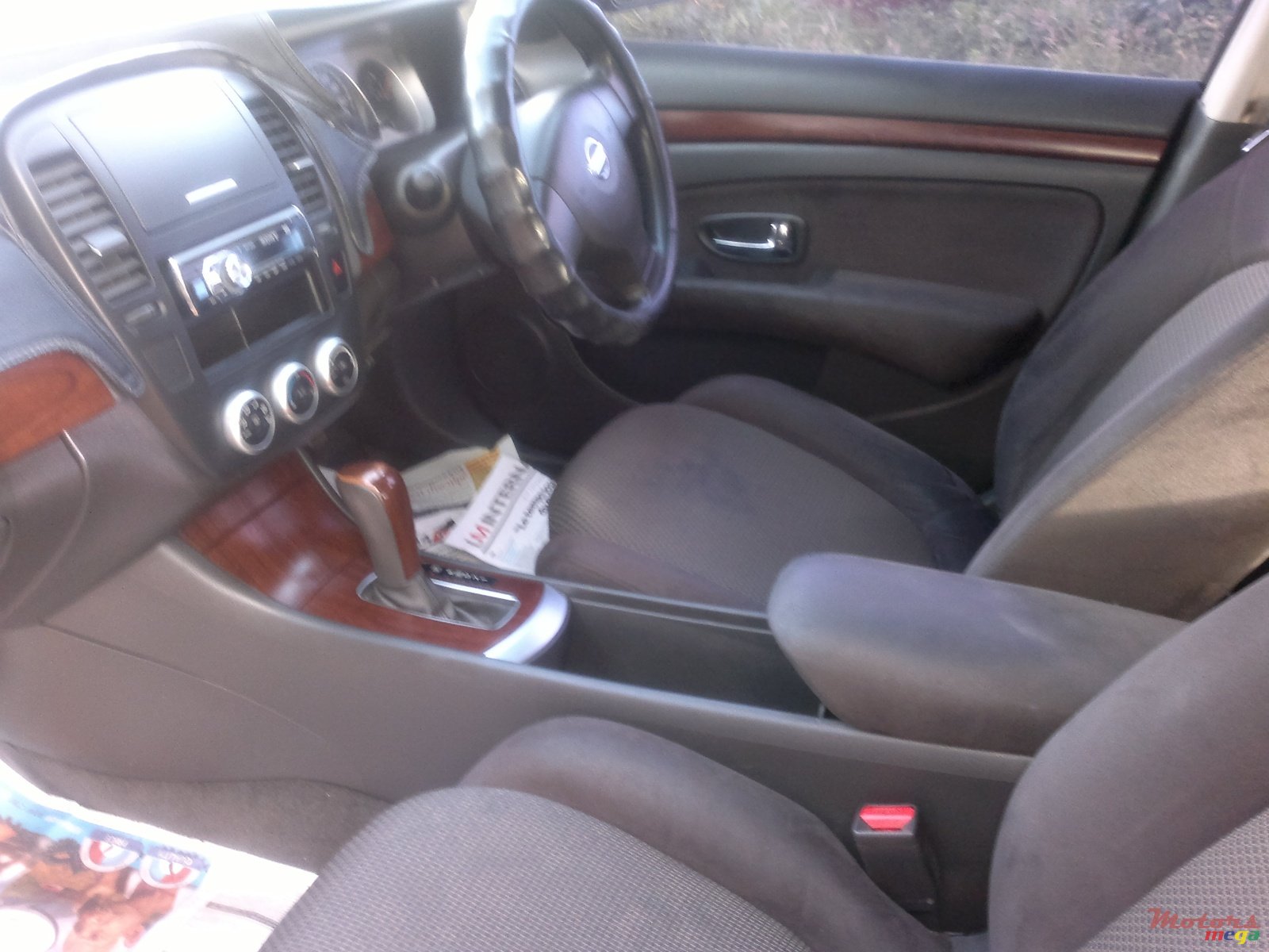 2006' Nissan Bluebird silphy photo #2