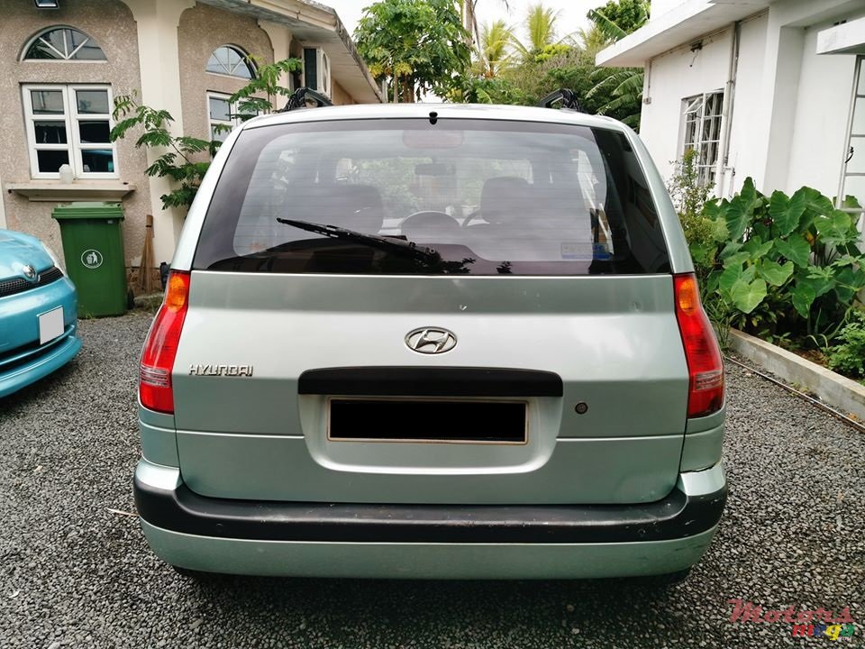 2002' Hyundai Matrix photo #3