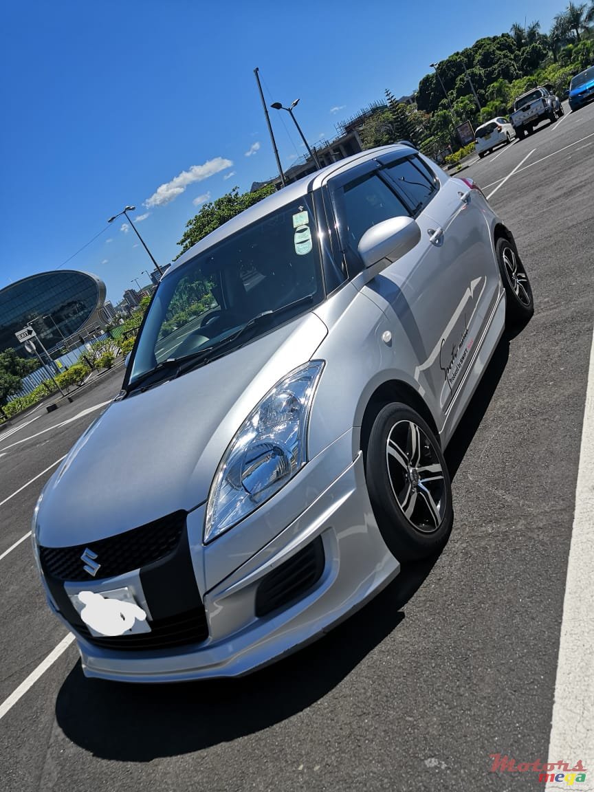 2011' Suzuki Swift JAPAN photo #1