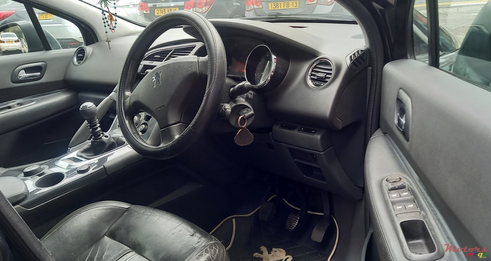 2012' Peugeot 3008 photo #5