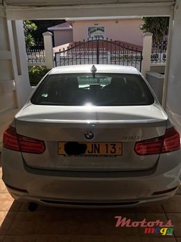 2013' BMW 3 Series photo #2