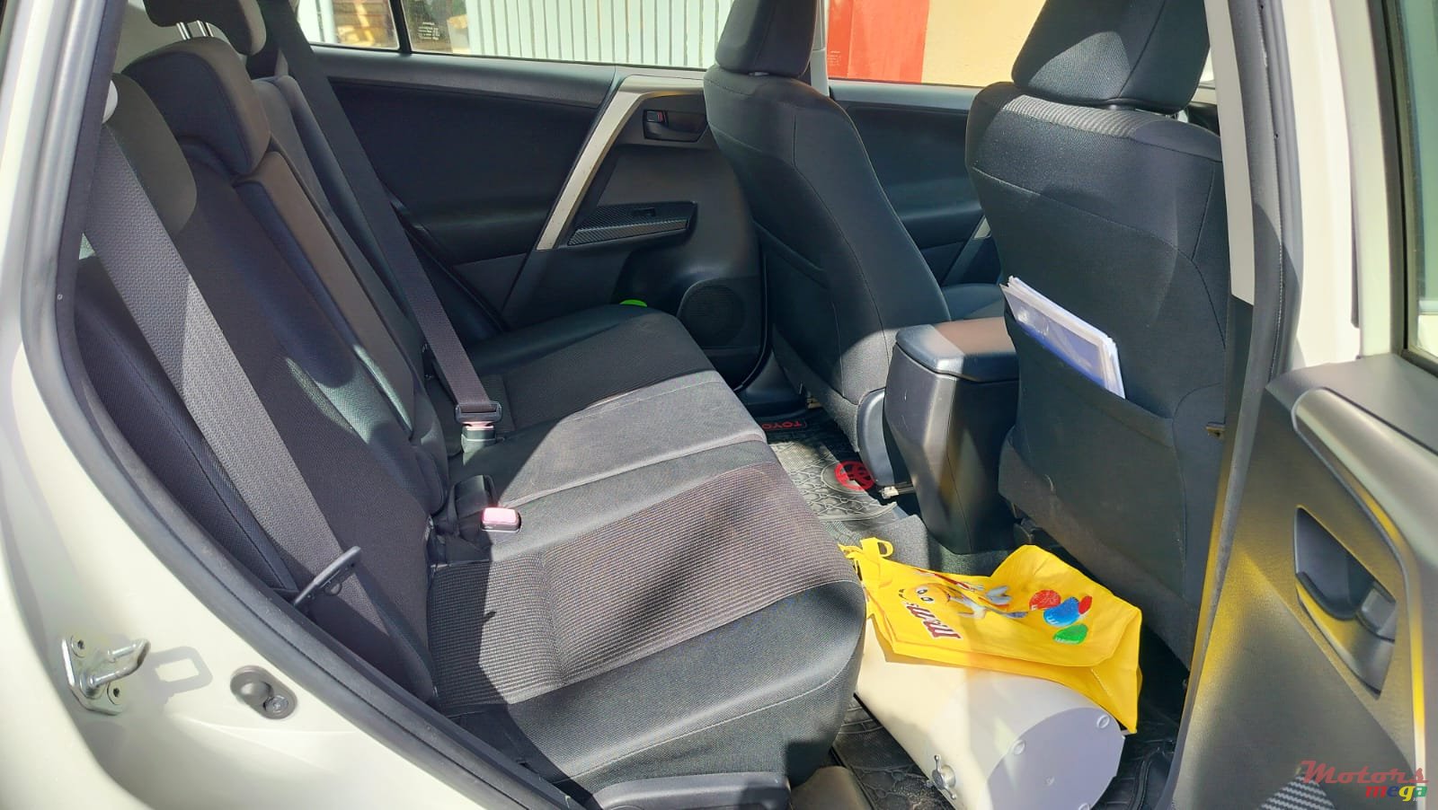 2014' Toyota RAV4 none photo #1