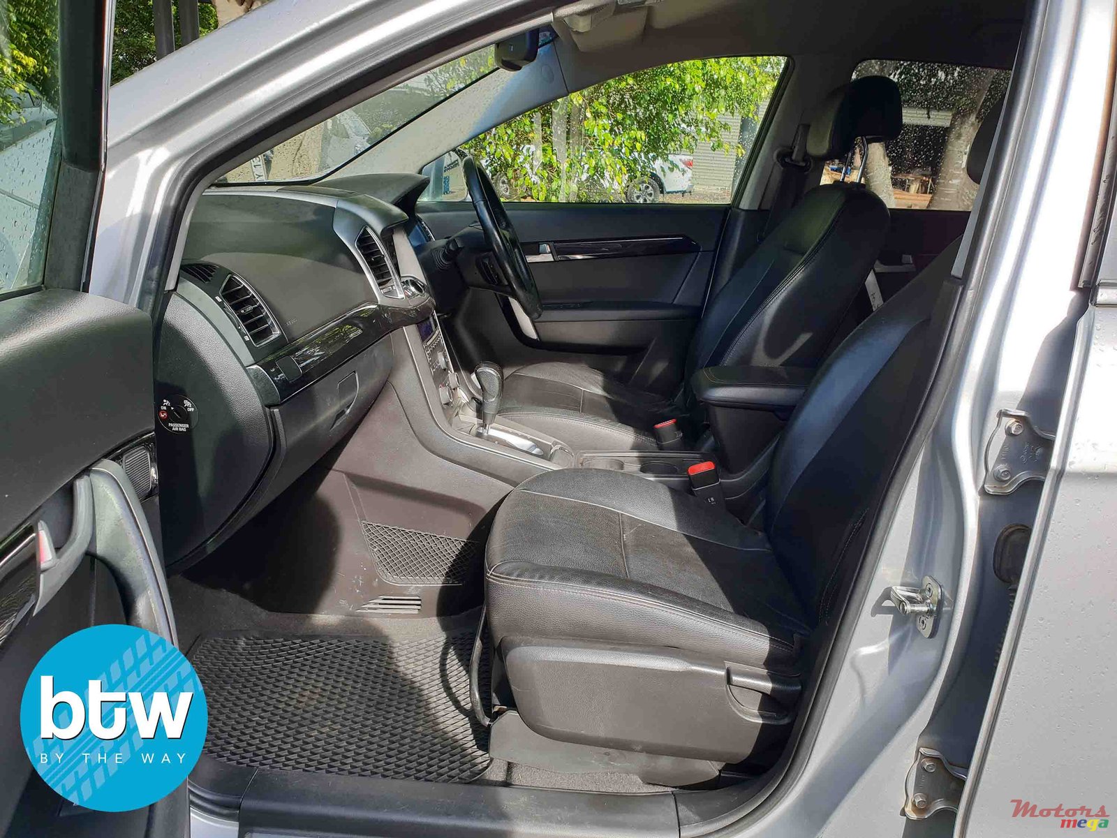 2011' Chevrolet Captiva photo #7