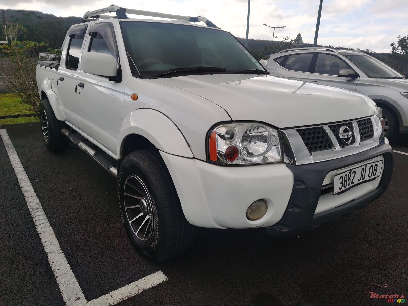 2008' Nissan Hardbody photo #1