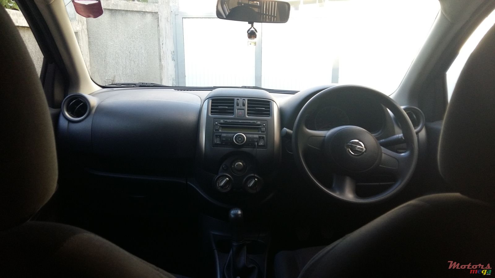 2013' Nissan Almera photo #3