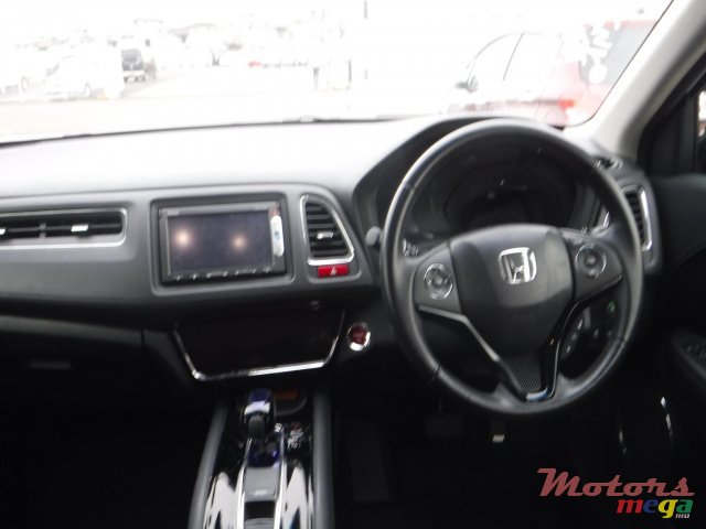 2015' Honda HR-V Vezel photo #4