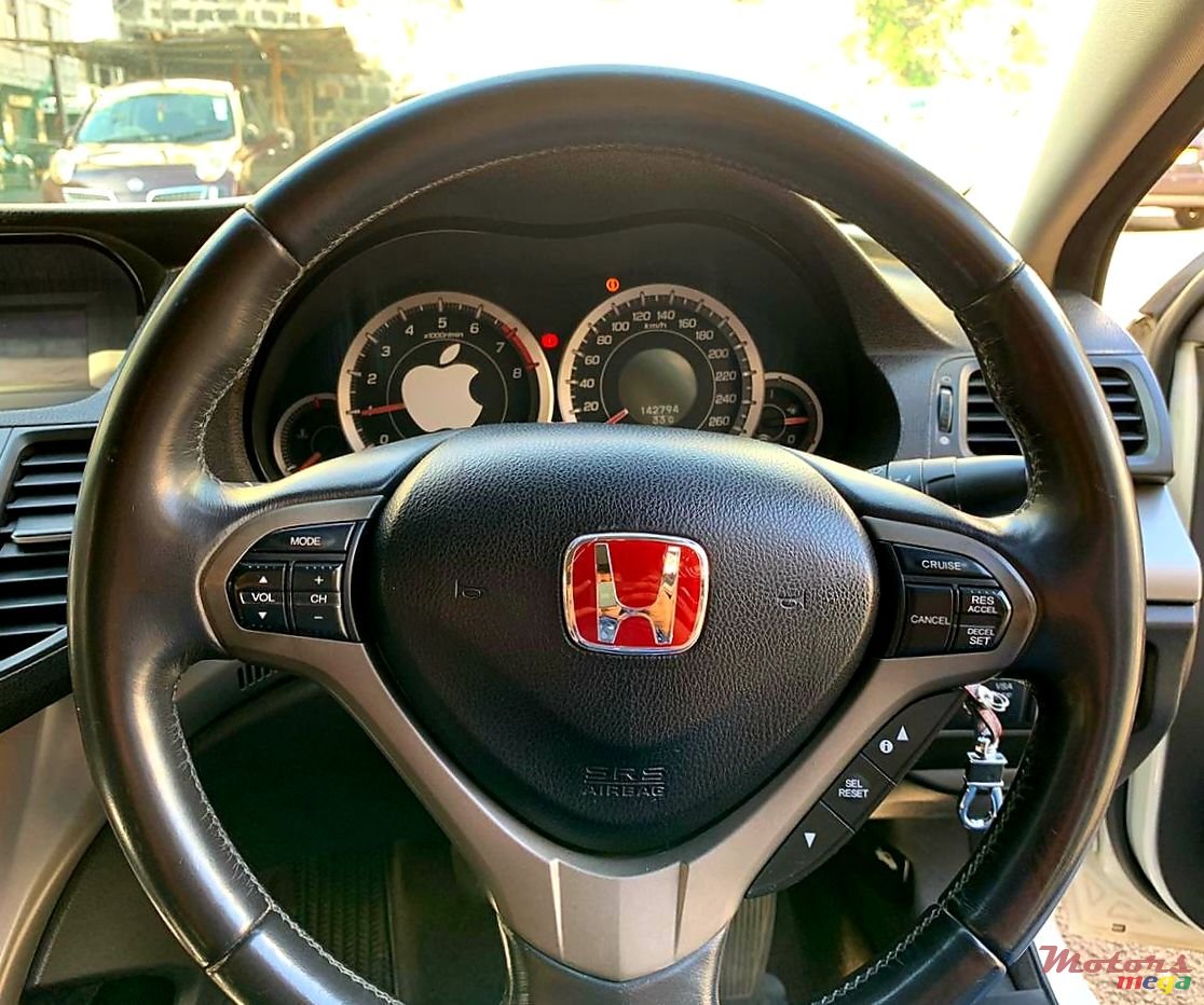 2008' Honda Accord photo #2