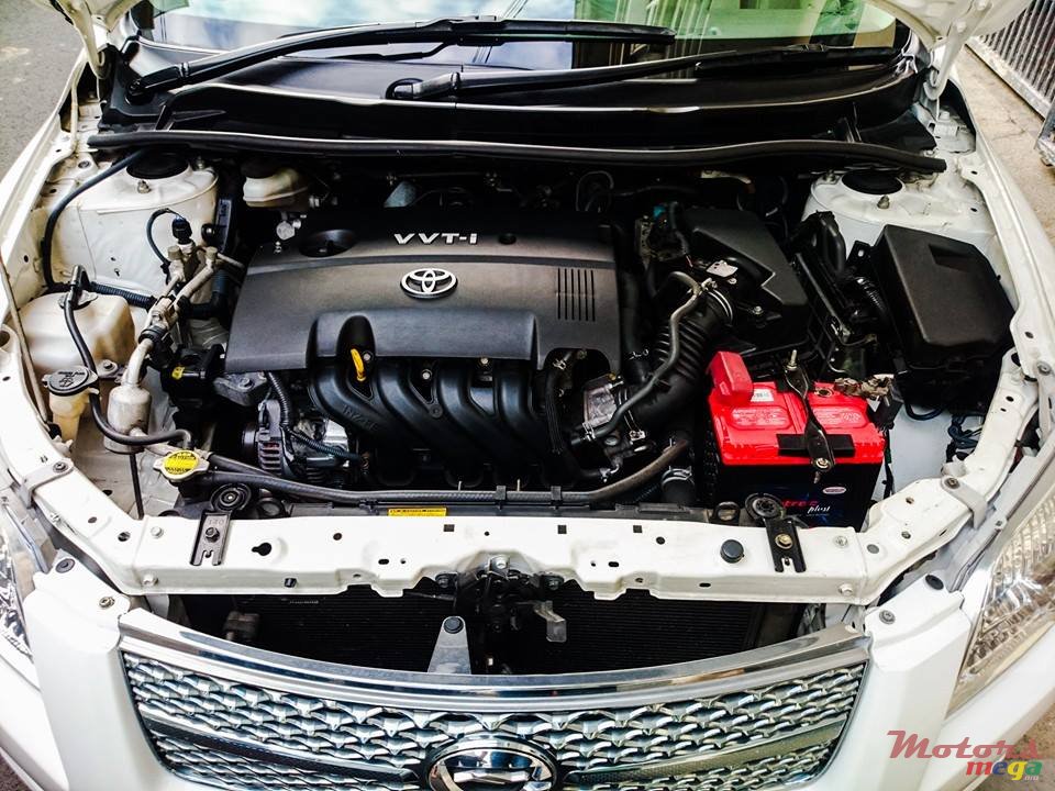 2007' Toyota Axio Fielder photo #3