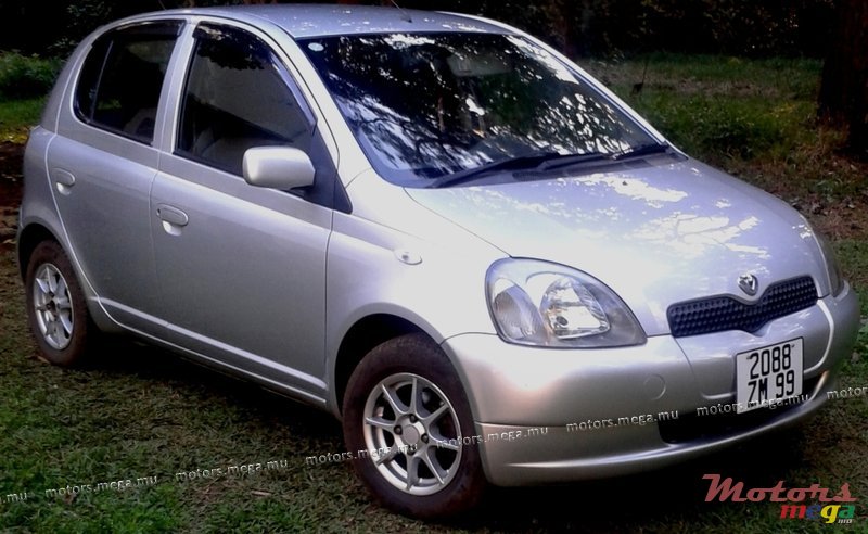 1999' Toyota photo #1