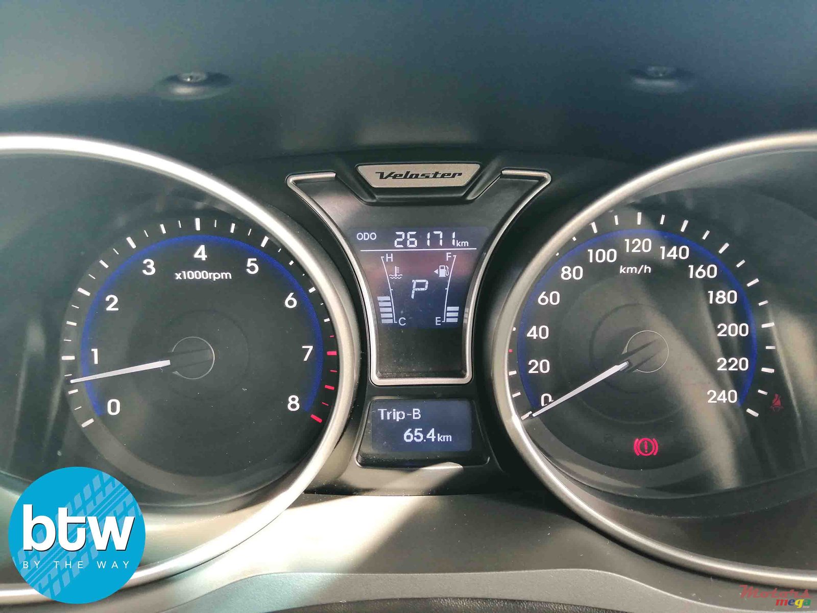 2017' Hyundai Veloster photo #7