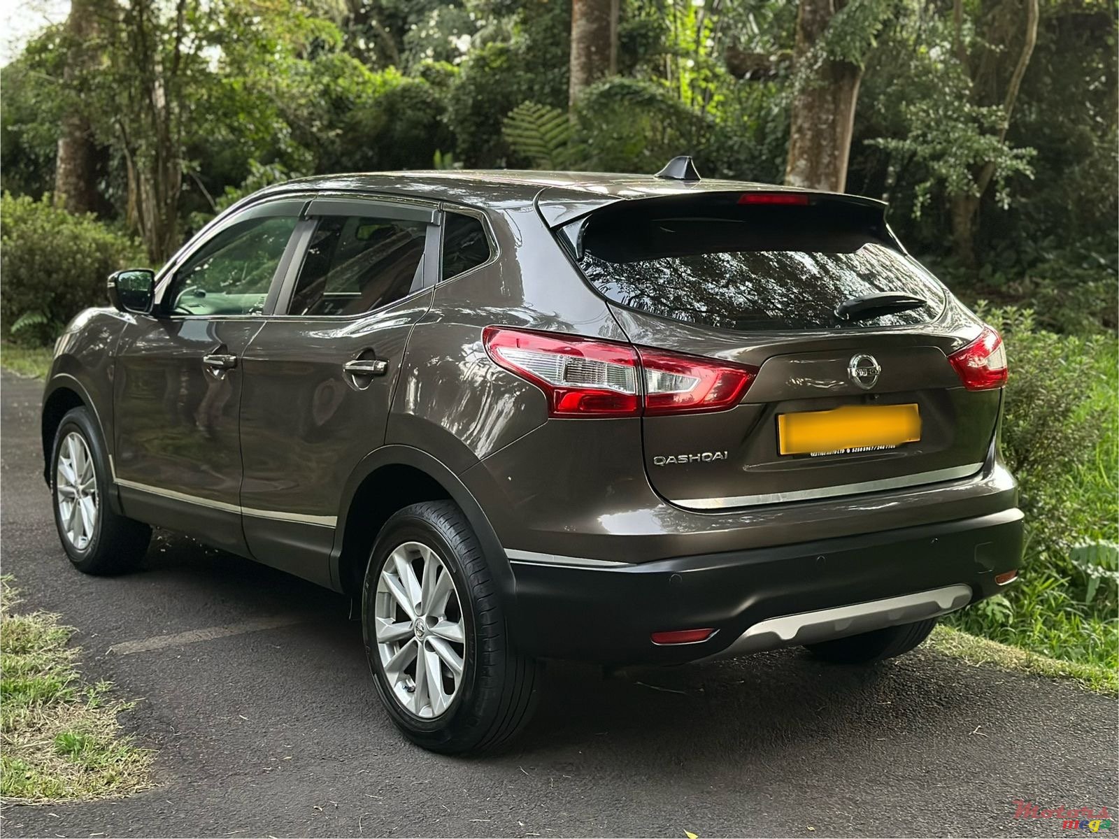 2015' Nissan Qashqai 1.2 Turbo photo #4