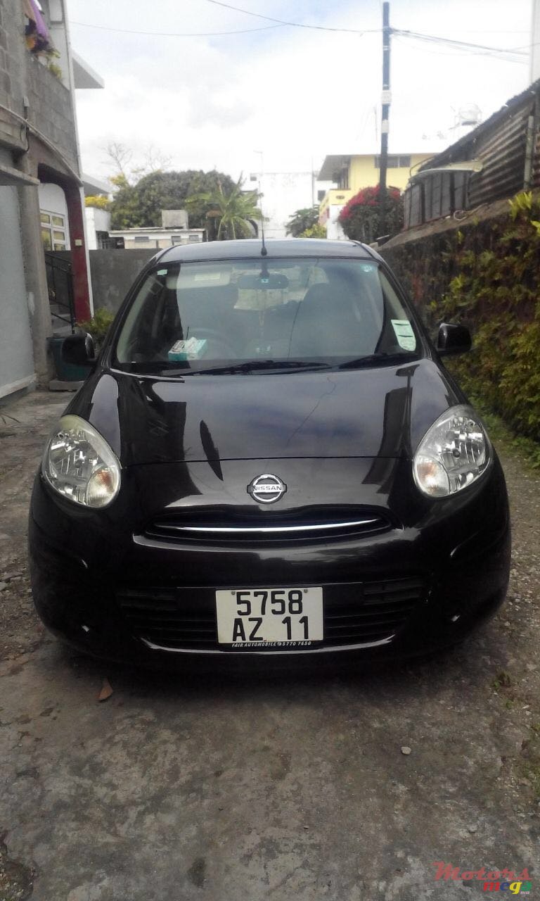 2011' Nissan March 2011 photo #1