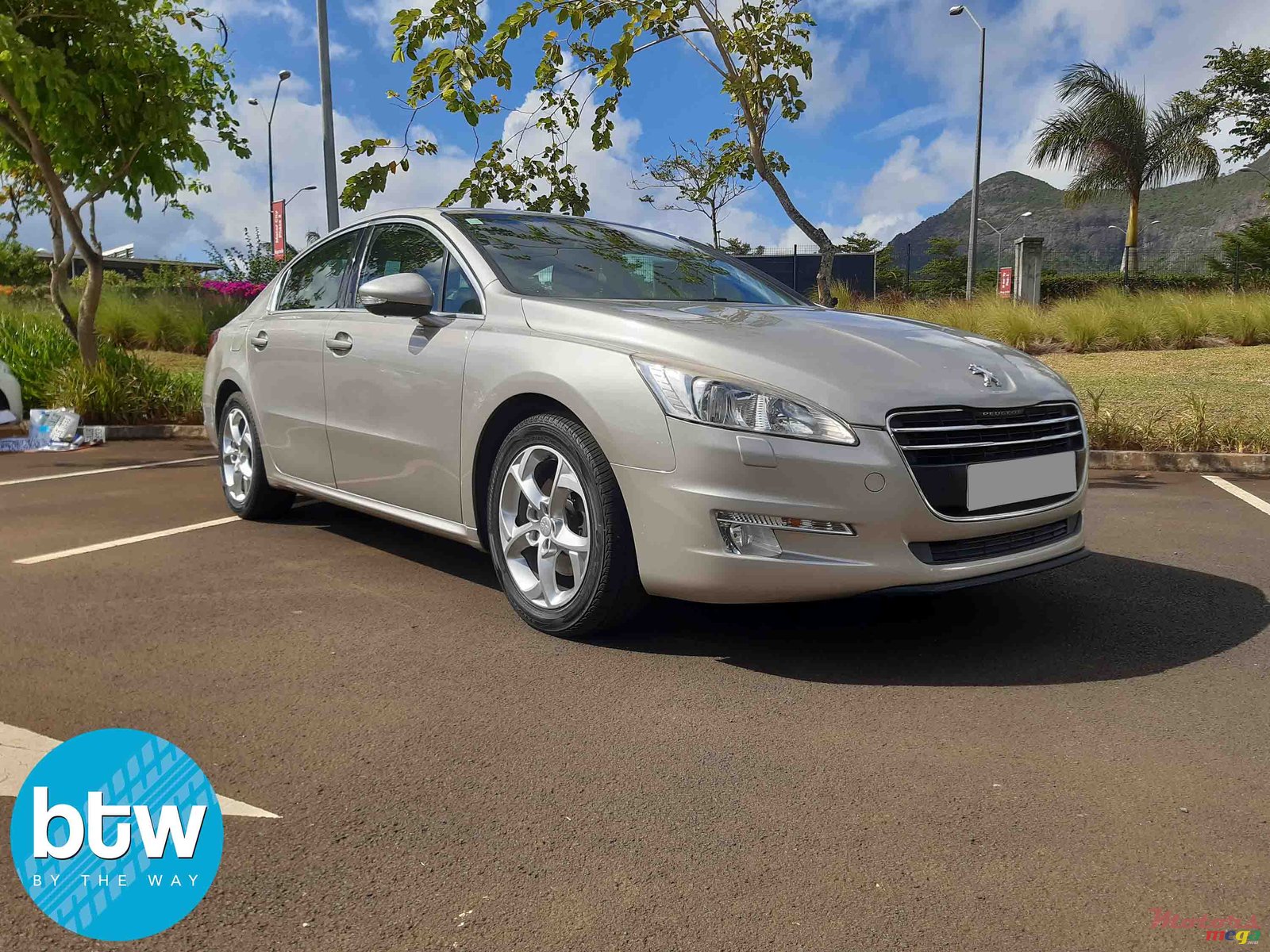 2012' Peugeot 508 photo #1