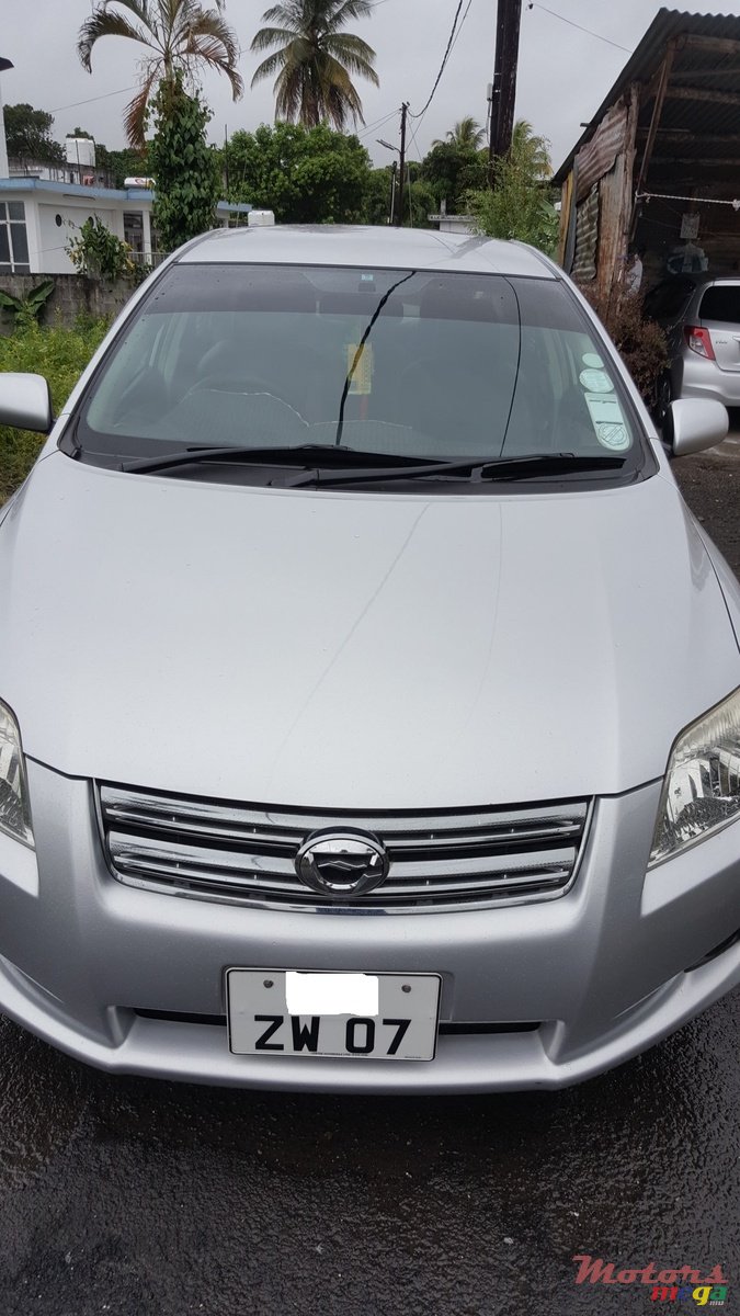 2007' Toyota Axio photo #1
