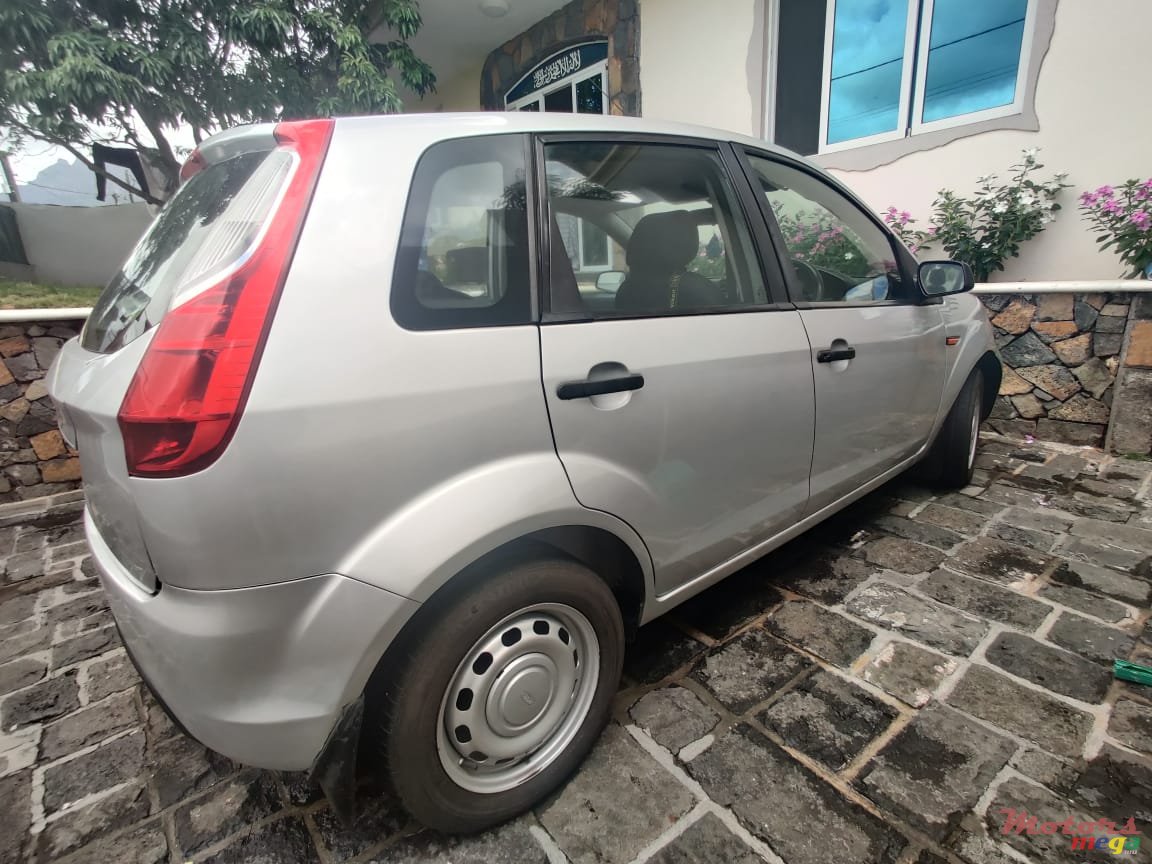 2011' Ford Figo photo #4