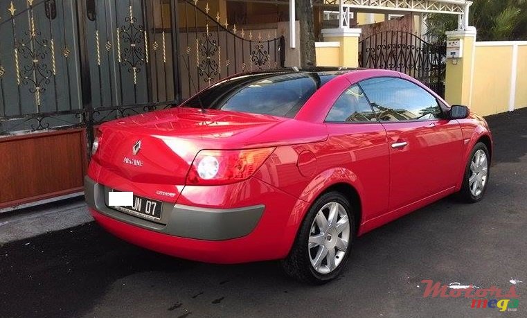2007' Renault Megane Cabriolet photo #2