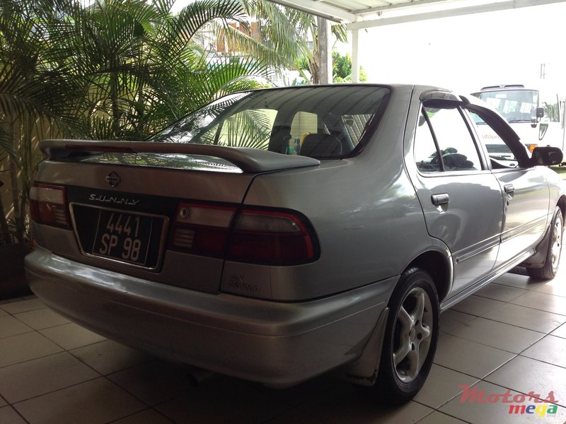 1998' Nissan Sunny photo #2