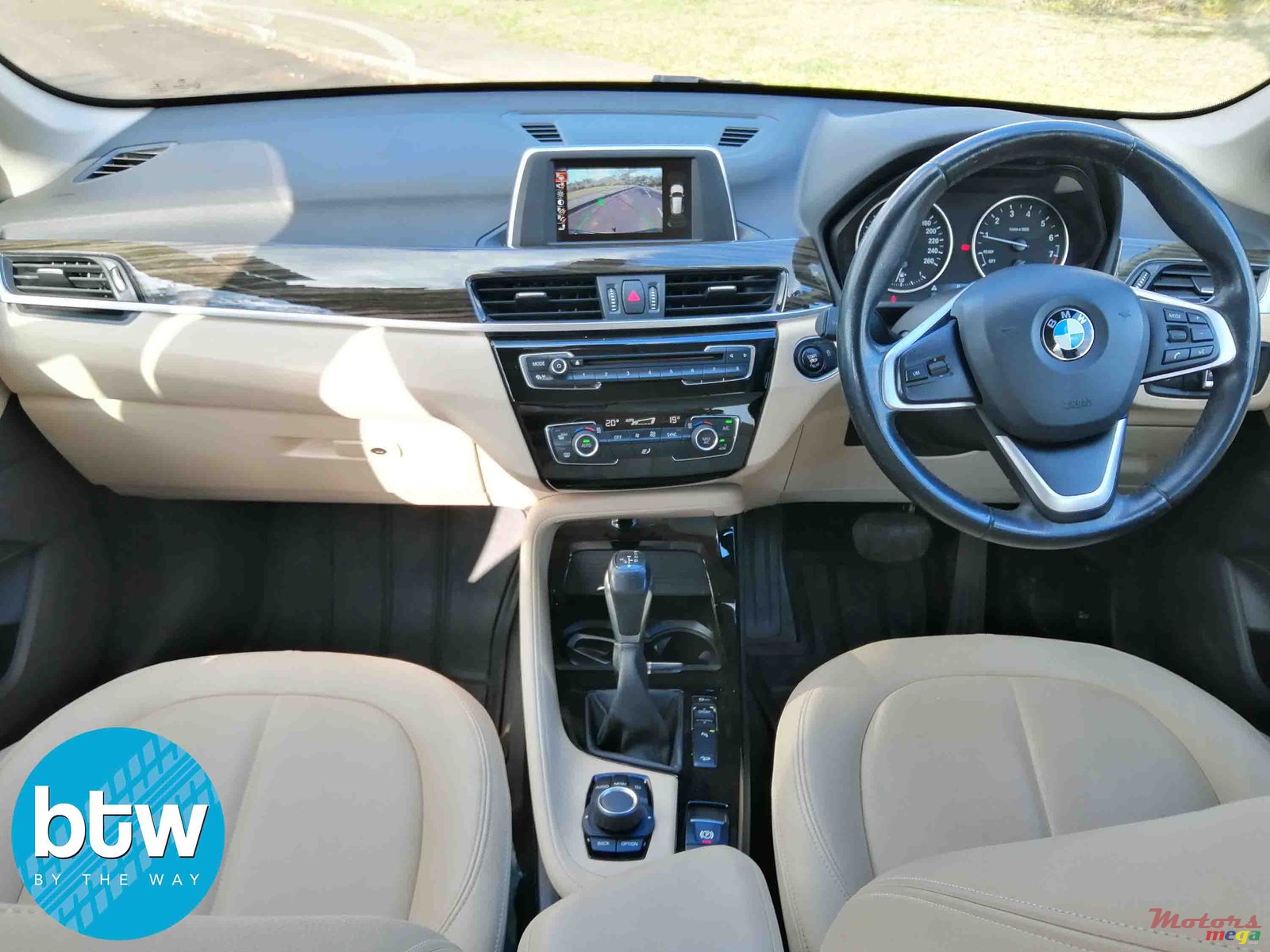 2016' BMW X1 photo #6